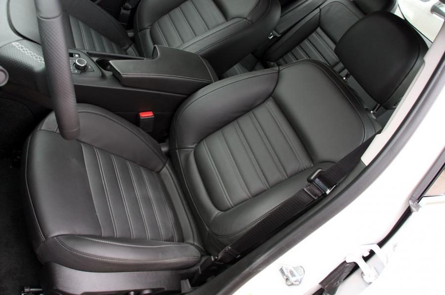  Buick Regal GS 2012 года  (фото 25 из 90)